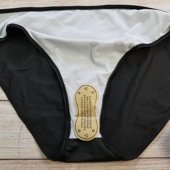 NWOT Black Plus 6X Black Swimsuit Bikini Bottoms - Picture 3 of 6